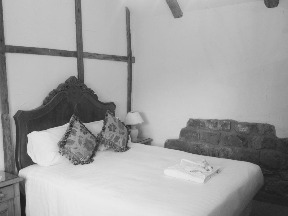 Slapton Manor 토우세스터 외부 사진